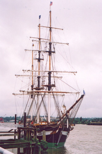 Sailship.jpg (54513 bytes)